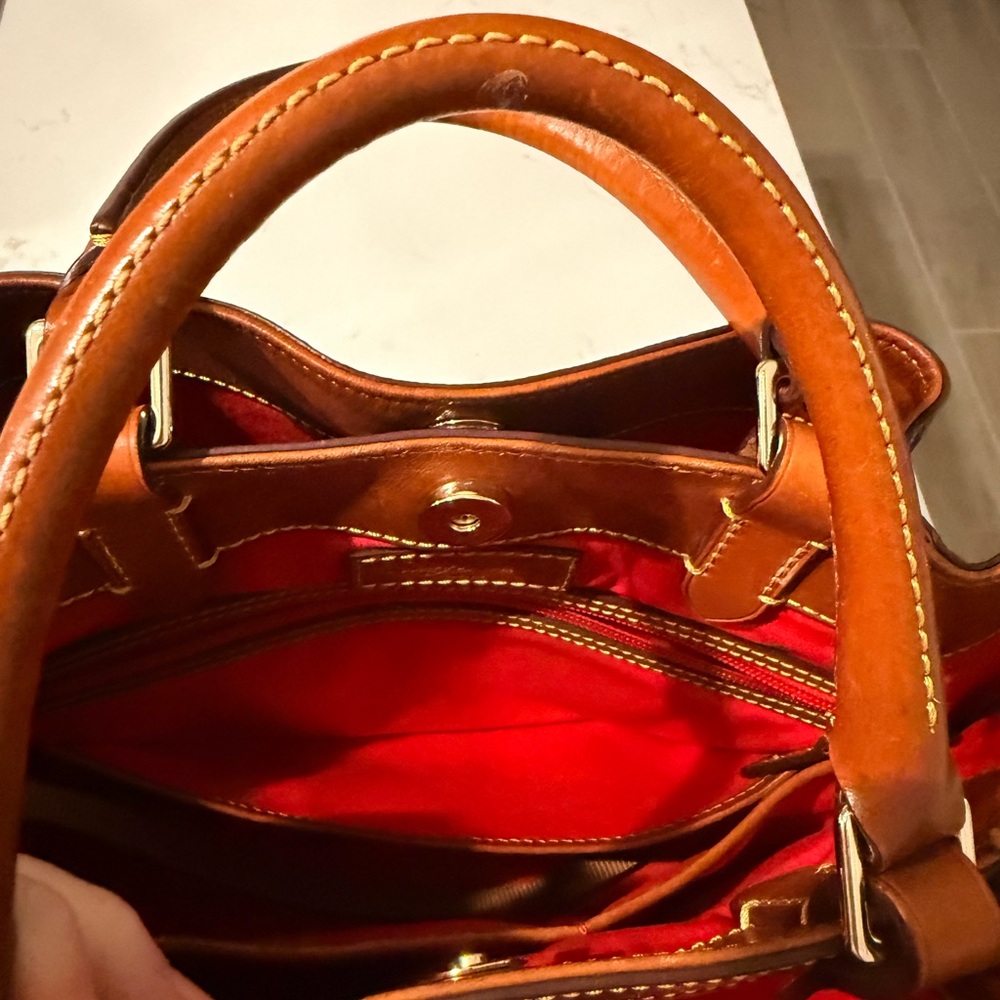 Dooney & Bourke Brown Crossbody Brenna Greta satchel with Gold Monogram - Picture 3 of 11
